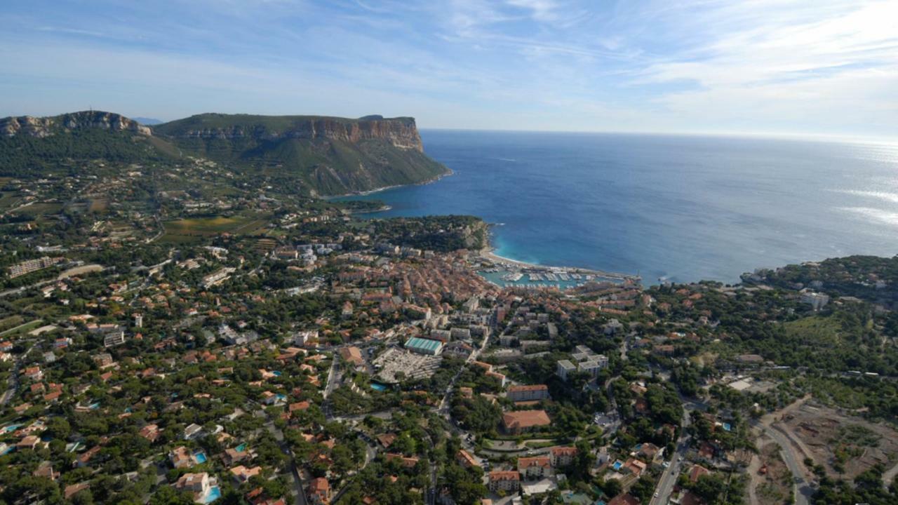 Puerta Del Sol Apartment Cassis Exterior photo